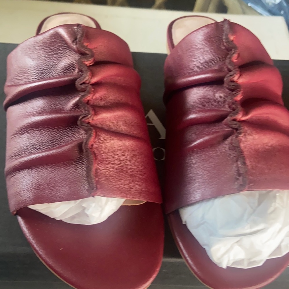 Zac Zac Posen leather shoes